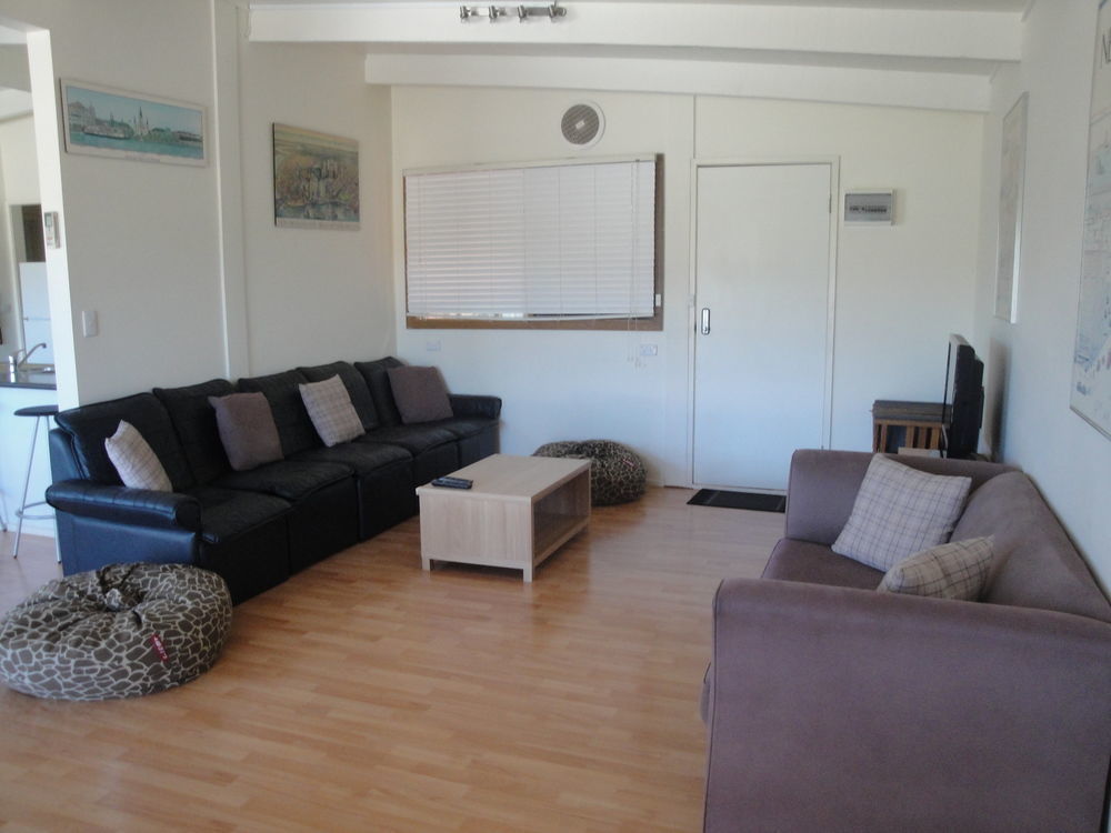 Lodge Off Mountain
